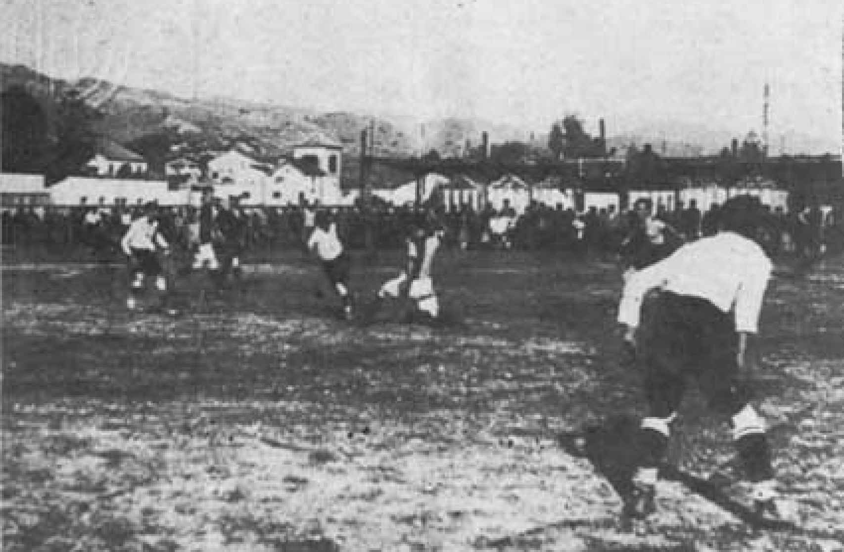 Un equipo de Málaga contra una escuadra inglesa (1920).