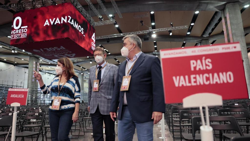 Ximo Puig, visitando este viernes las instalaciones donde se celebrará el 40 congreso del PSOE.