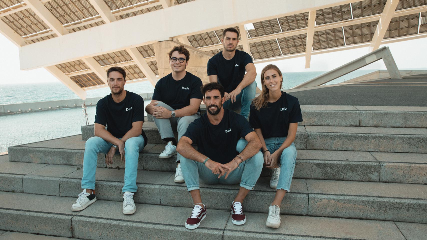 El equipo de Deale está formado por gente joven y ofrece a las pymes soluciones alternativas para lograr financiación más allá de la recurrente solicitud a los bancos.