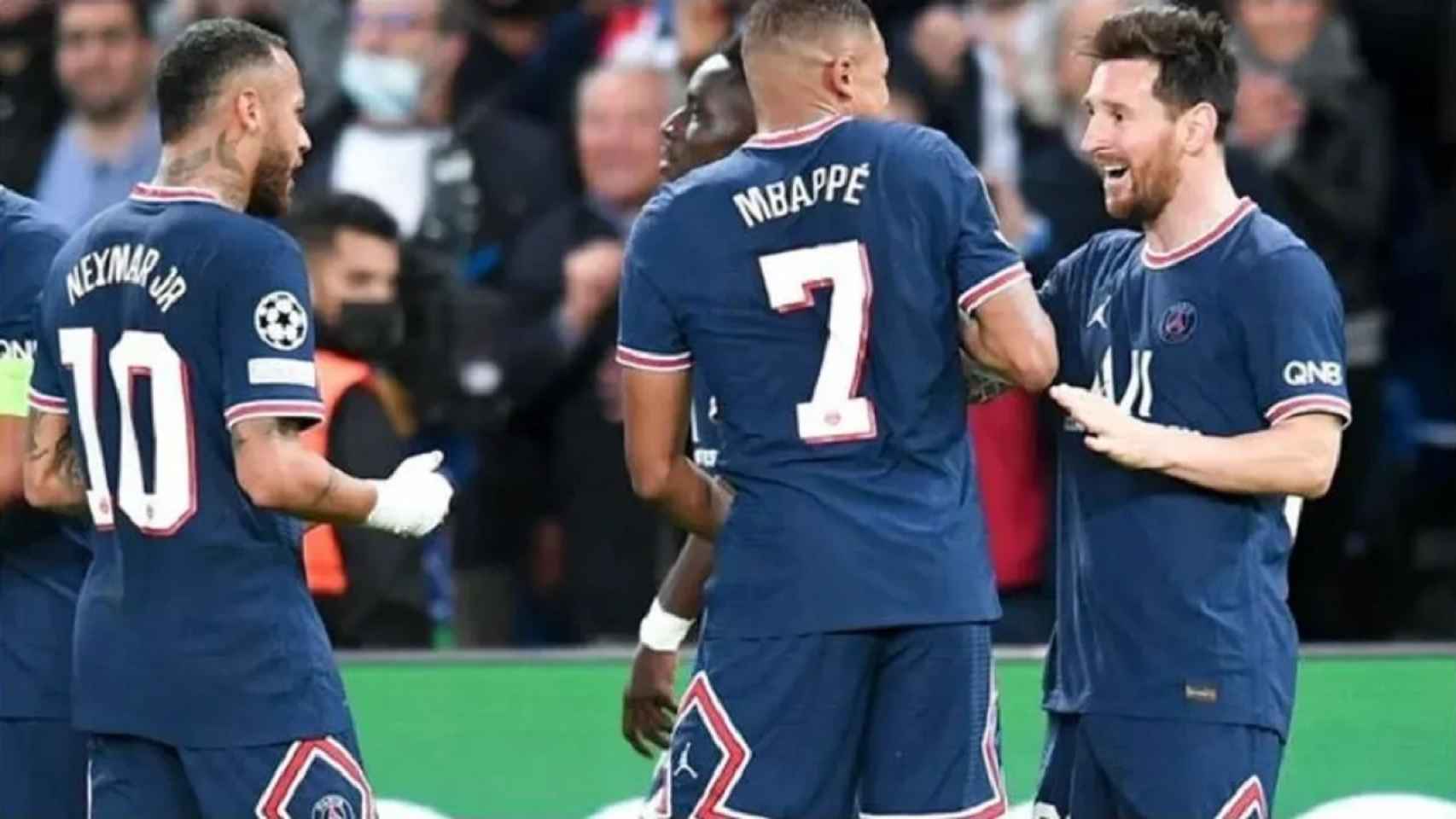 Mbappé, Neymar y Messi, el 'tridente mágico' del Paris Saint-Germain.