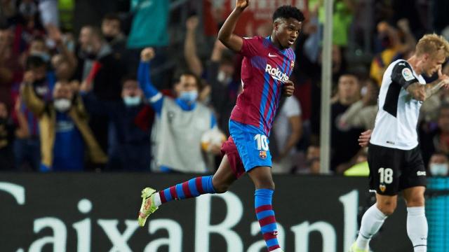 Ansu Fati celebra un gol ante el Valencia