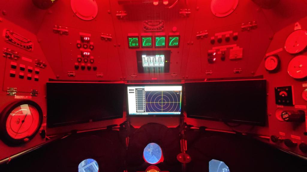 Interior submarino Pisces VI