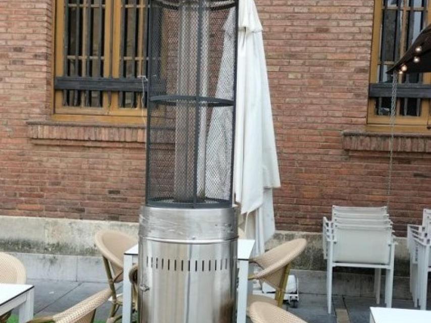 Calefactor en una terraza