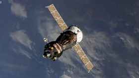 Nave Soyuz MS-18 saliendo de la ISS