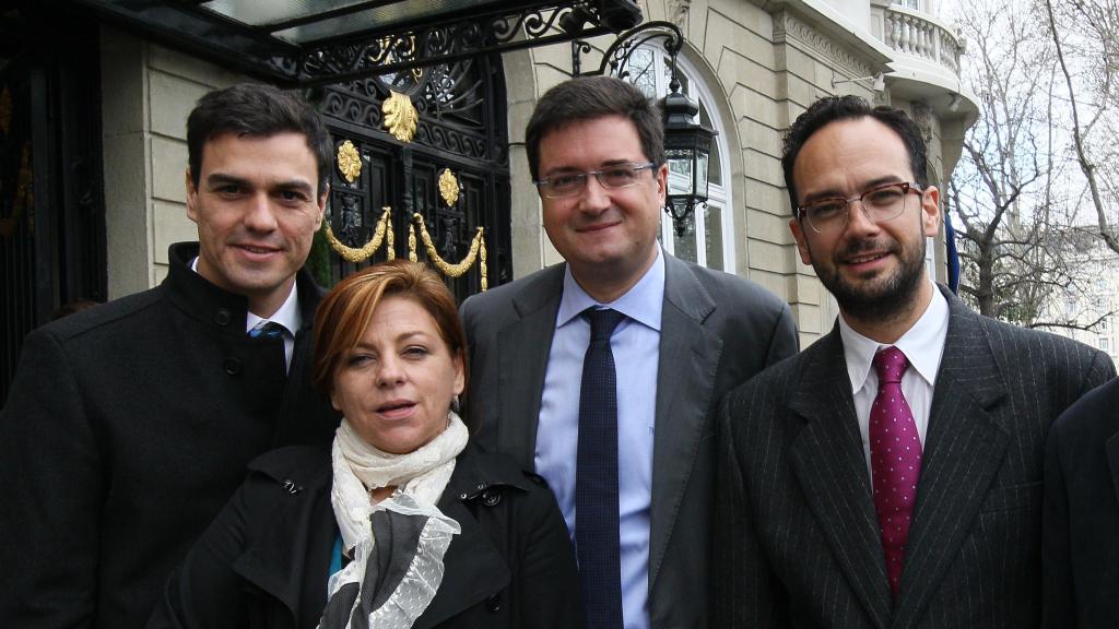 Pedro Sánchez, Óscar López, Elena Valenciano y Antonio Hernando en el Forum Europa de 2011. /Inma Mesa. / PSOE