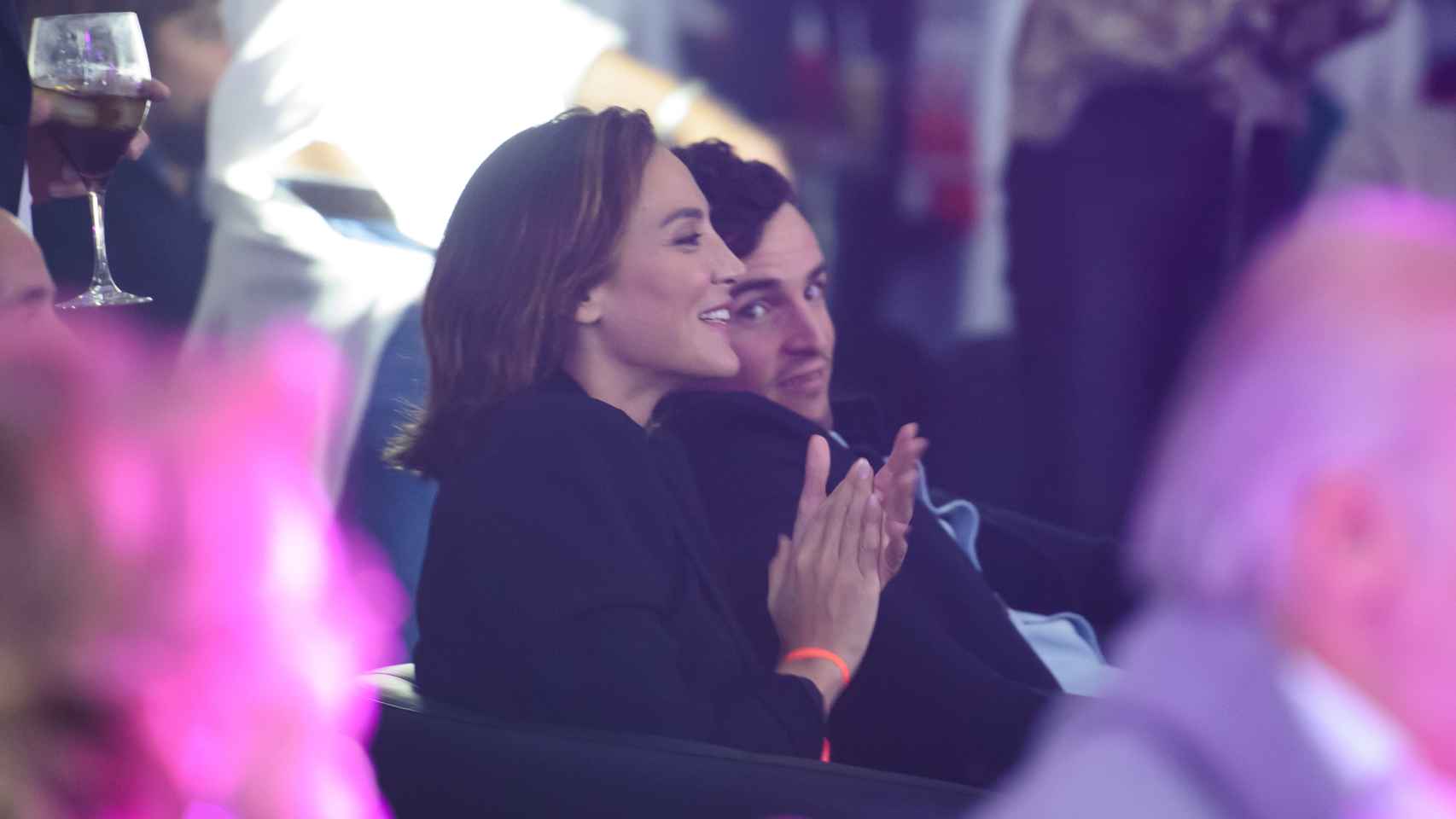 Tamara Falcó e Íñigo Onieva disfrutando del espectáculo 'Wah'.