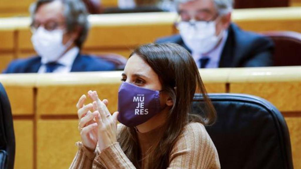 La ministra de Igualdad, Irene Montero, durante el pleno del Senado, este martes en Madrid.