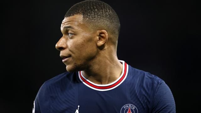 Kylian Mbappé, en un partido del PSG de la temporada 2021/2022