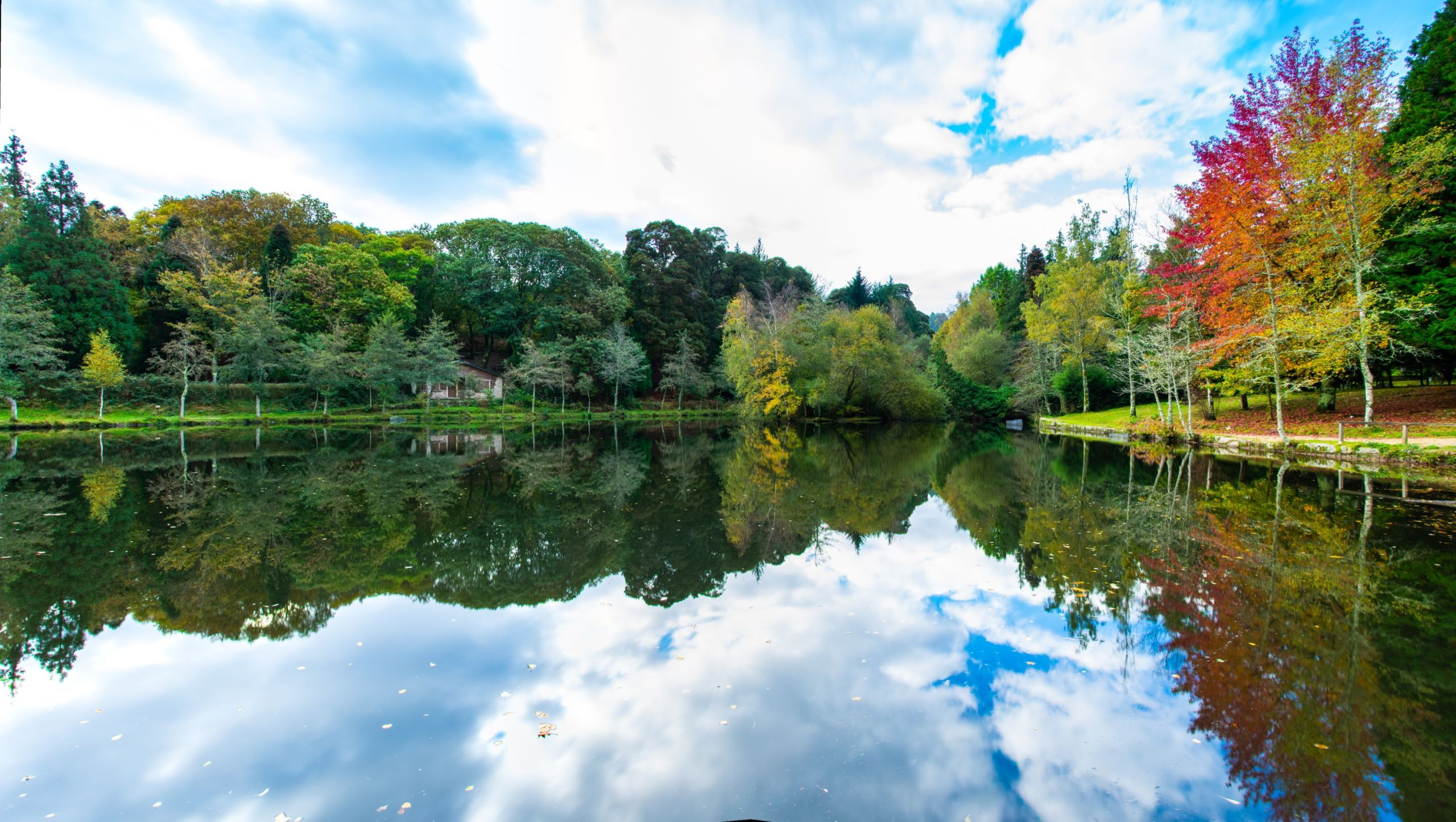 Lago de Castiñeiras. Foto: Shutterstock.