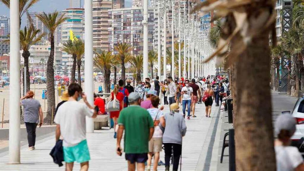 Paseo de la playa de Levante de Benidorm, en imagen de archivo.