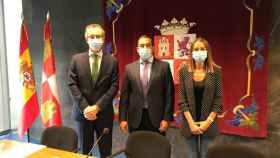 Luis Javier González, Eloy Ruiz y Marta Moreno presentaron la campaña de vacunación contra la gripe
