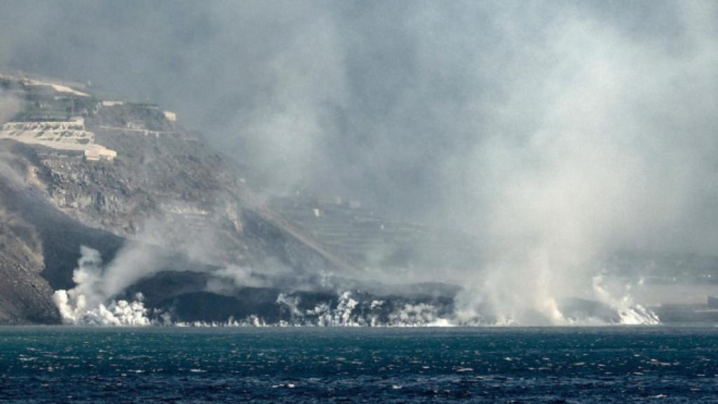 Fajana creada por la lava del volcán en La Palma.