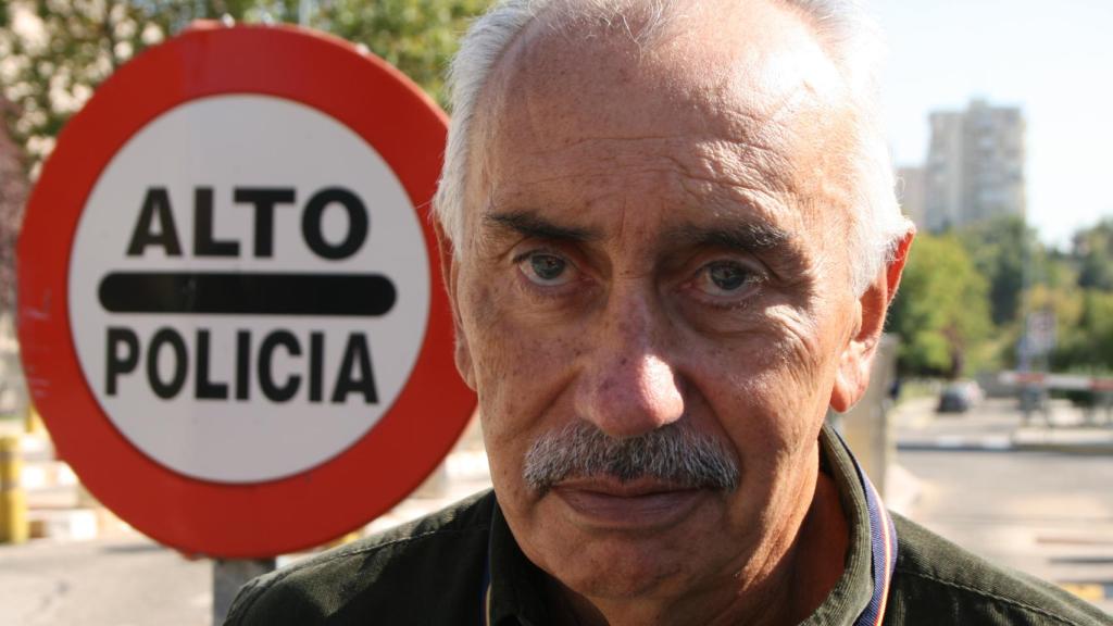 Ricardo Toro Vázquez, a la entrada de la sede de la Brigada Central de Estupefacientes en Madrid, de la que ha sido comisario jefe.