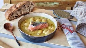 Judiones con salmón, una receta diferente  para comer legumbres