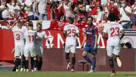Rafa Mir celebra su gol ante el Levante