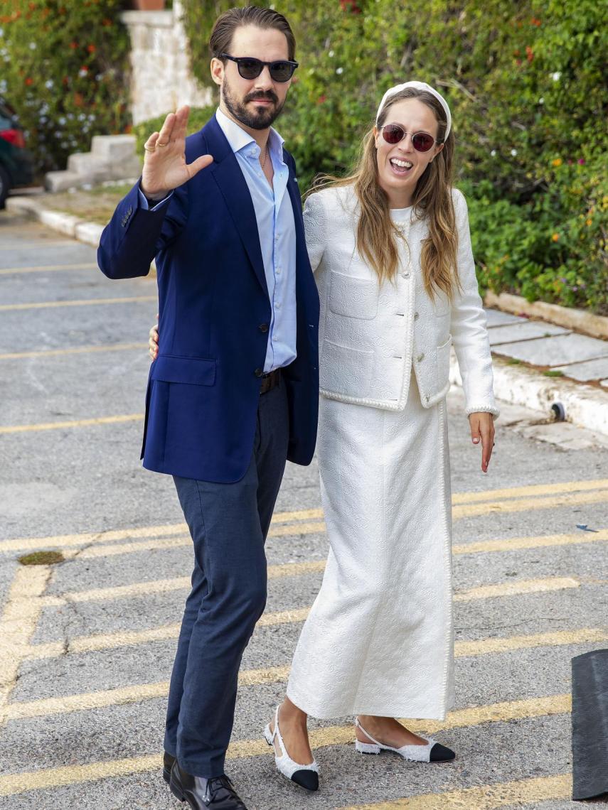 La pareja llegando al Club Náutico.