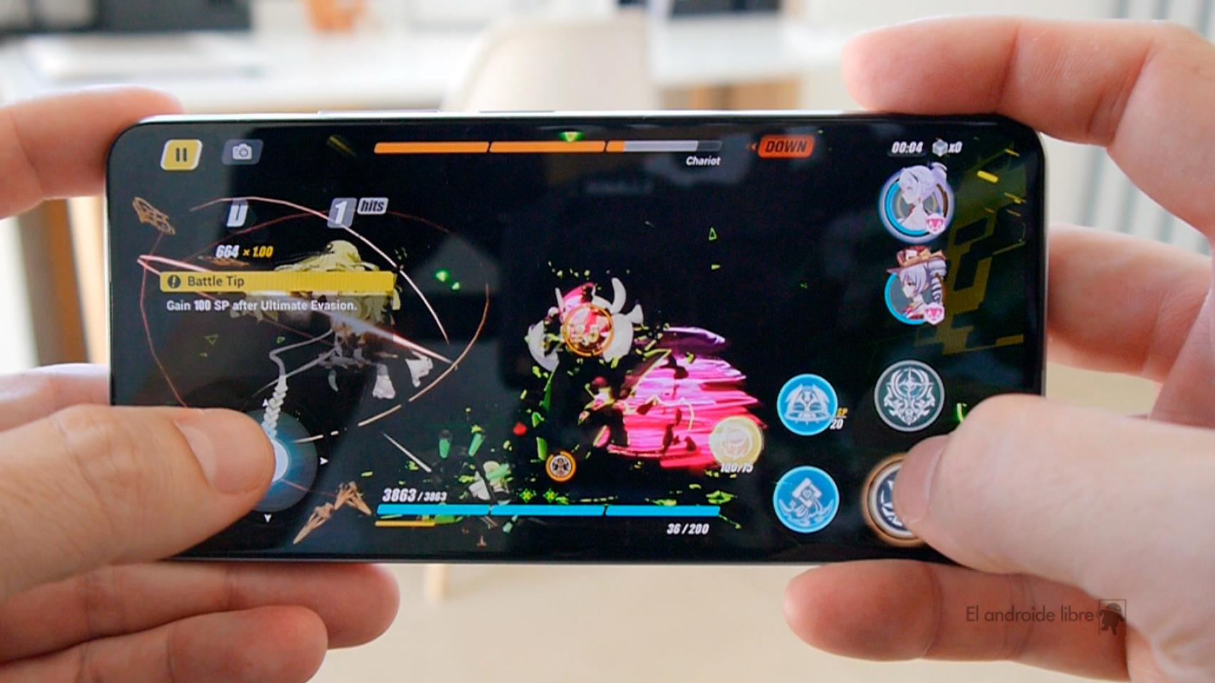 Jugando a Honkai Impact Third en el Xiaomi 11 Lite 5G NE