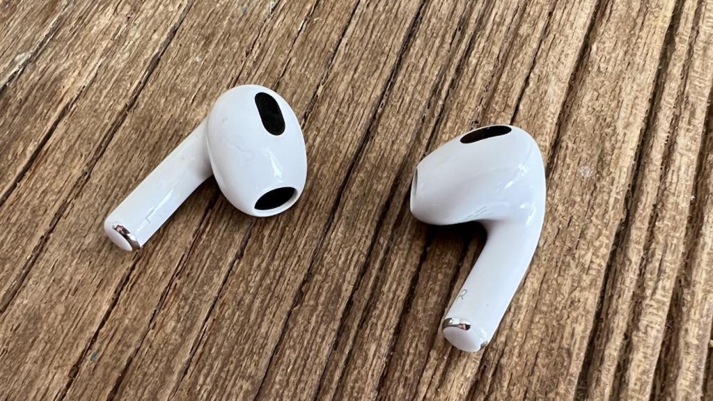 AirPods