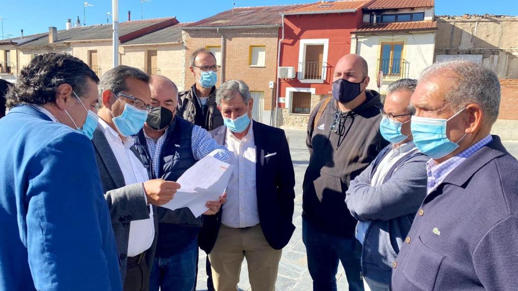 Presentación del bono rural de transporte en Sardón de Duero