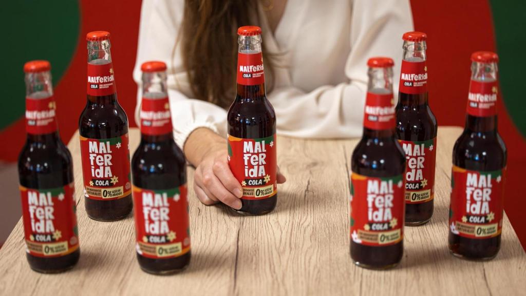 Botellines de Malferida, la bebida de cola 100% valenciana.