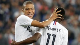 Mbappé y Dembélé, en un partido de la selección de Francia