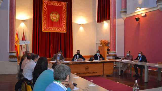 Momento de la reunión de la Diputación de Palencia con el sector turístico
