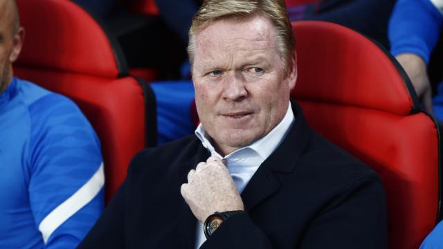 Ronald Koeman, en el banquillo