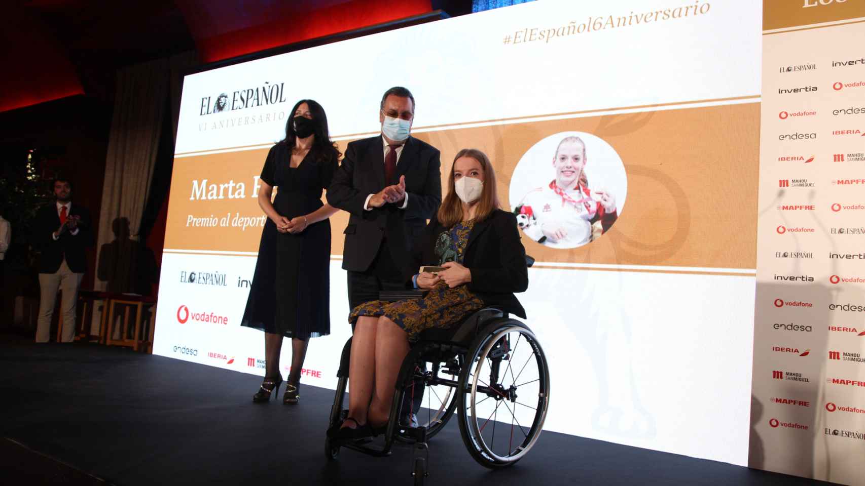 Marta Fernández, premio en categoría de Deporte, en los Leones de EL ESPAÑOL 2021.