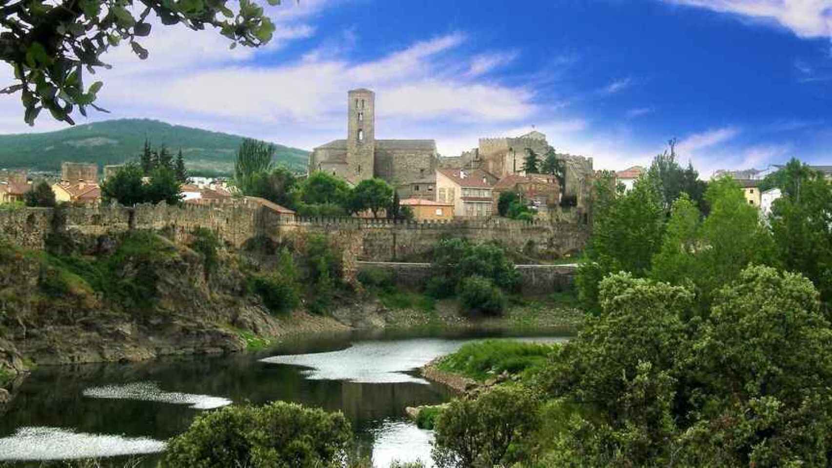 10 pueblos con encanto de la Sierra de Madrid para visitar este otoño