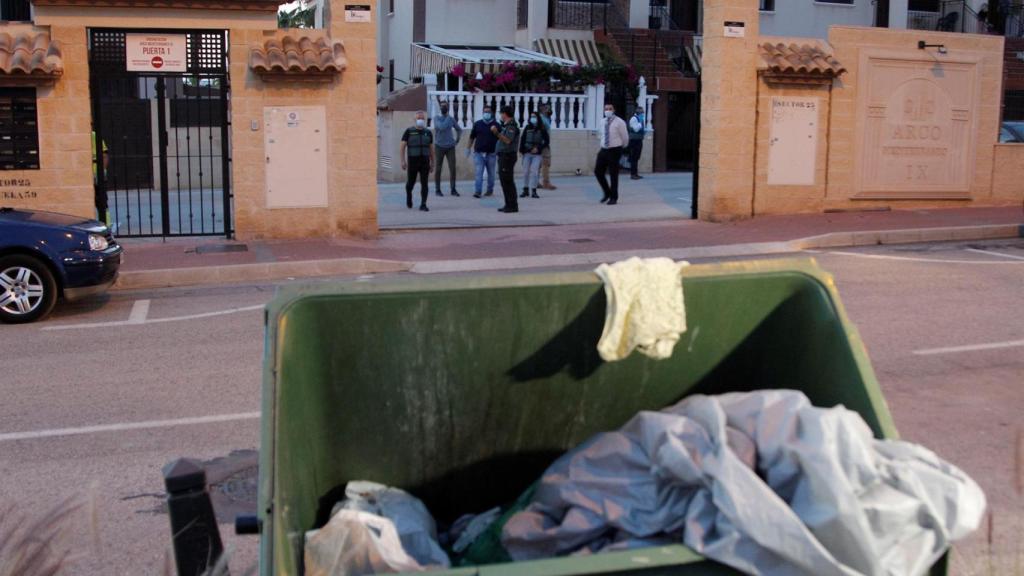 Las partes del cuerpo se han localizado en un contenedor situado en la calle Luis Cánovas Martínez de Torrevieja.