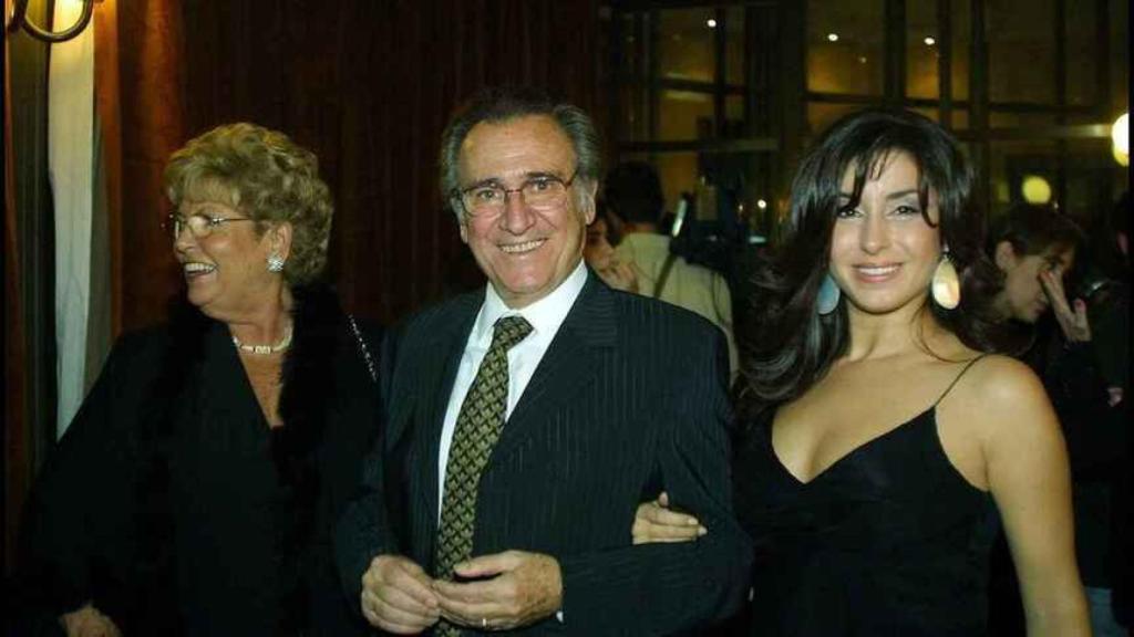 Manolo Escobar junto a su mujer Anita Marx y su hija Vanessa en una imagen de archivo.