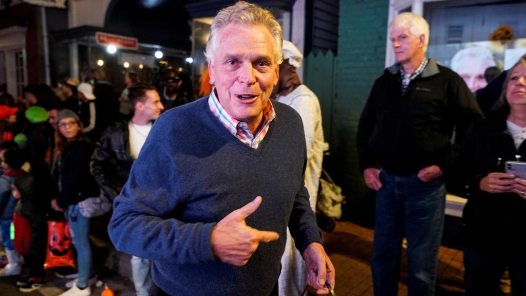 El candidato demócrata a la Gobernación de Virginia, Terry McAuliffe.