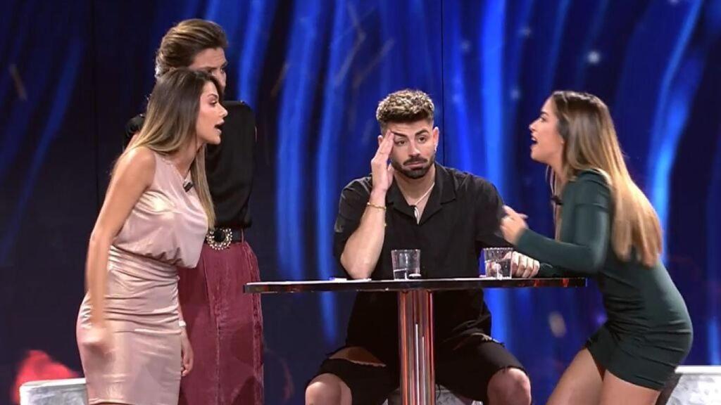 ‘Tentaciones’: Sandra Barneda frena a Lucía por sus ataques a Bela: “Te pones así porque es mujer”