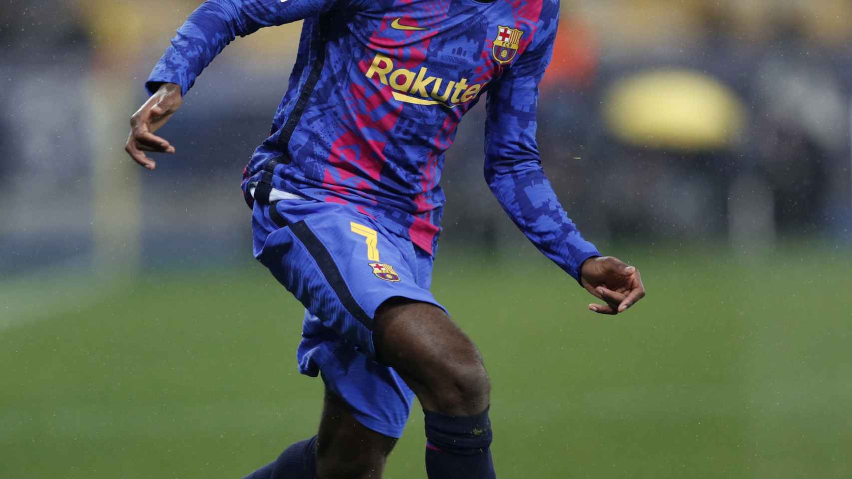 Ousmane Dembélé, en un partido del FC Barcelona de la Champions League 2021/2022