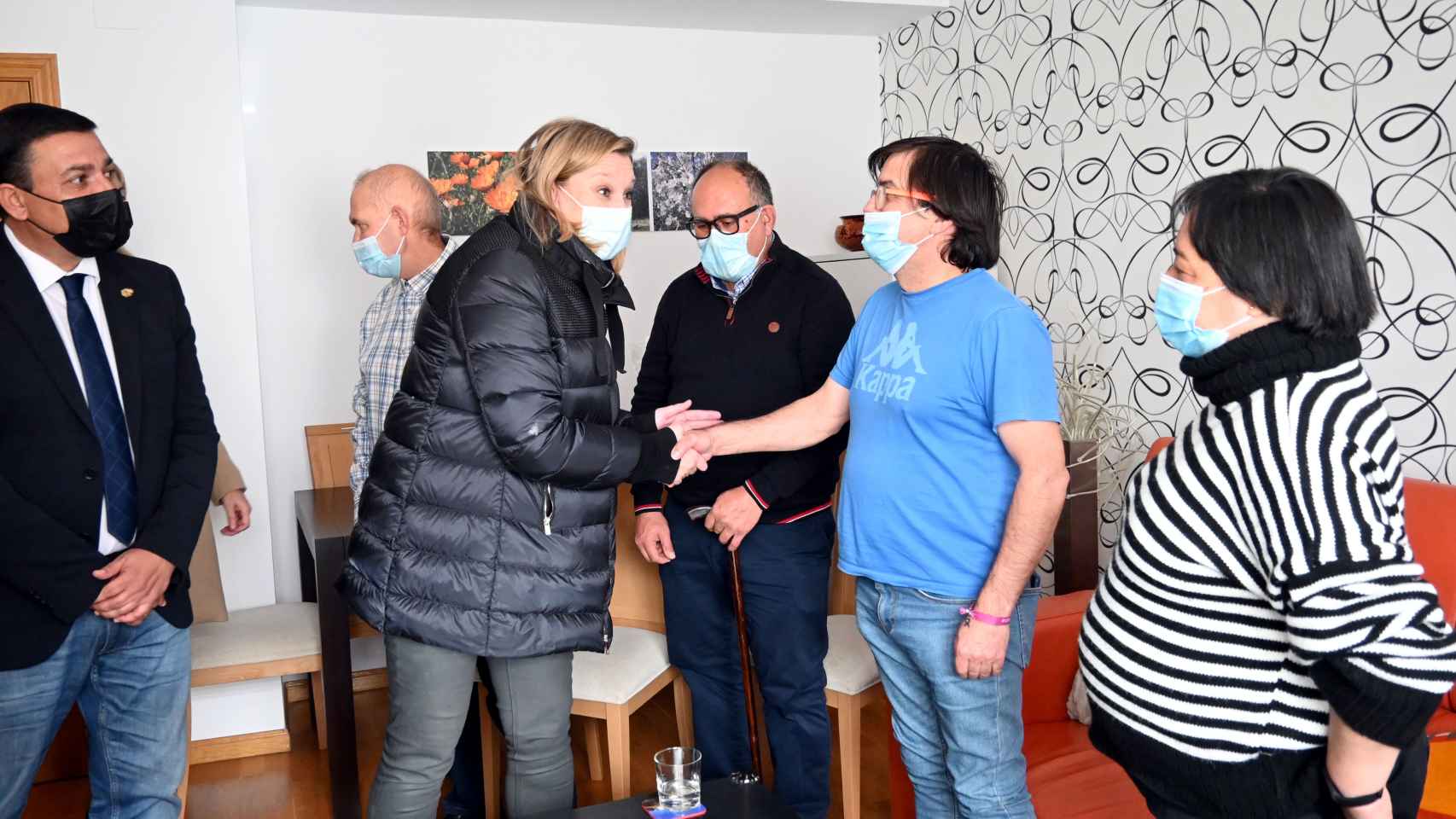 Isabel Blanco en la visita a la última vivienda supervisada de Faema Salud Mental en Ávila