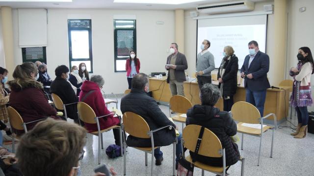 El taller formativo se desarrolla en la Casa de la Cultura de Carbajosa de la Sagrada