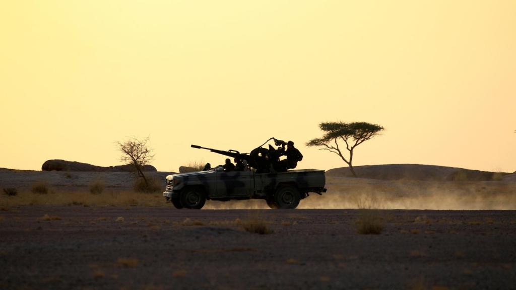 Militares en la frontera con el Sahara Occidental.