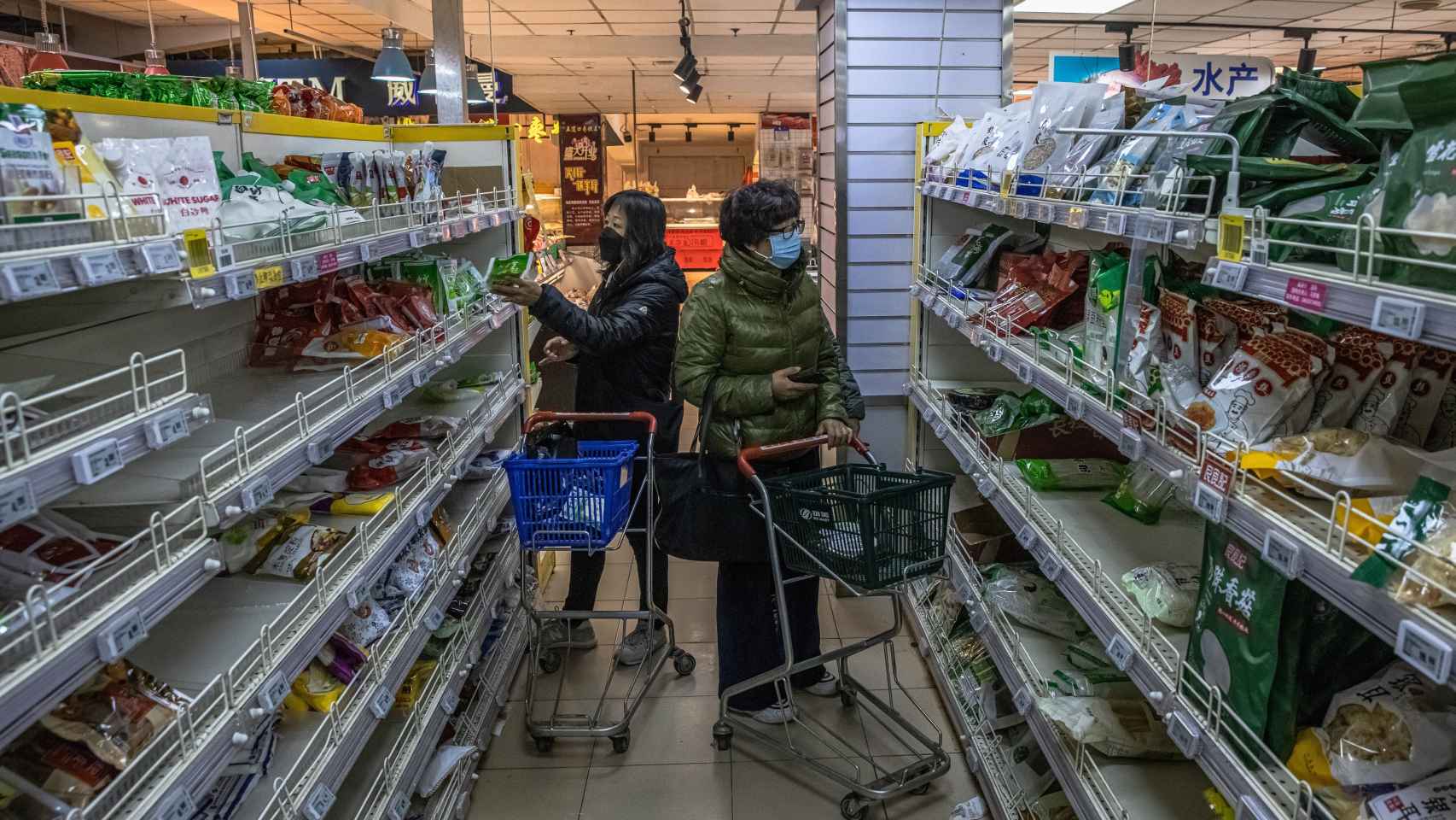 Los supermercados chinos comienzan a vaciarse en el confinamiento de noviembre