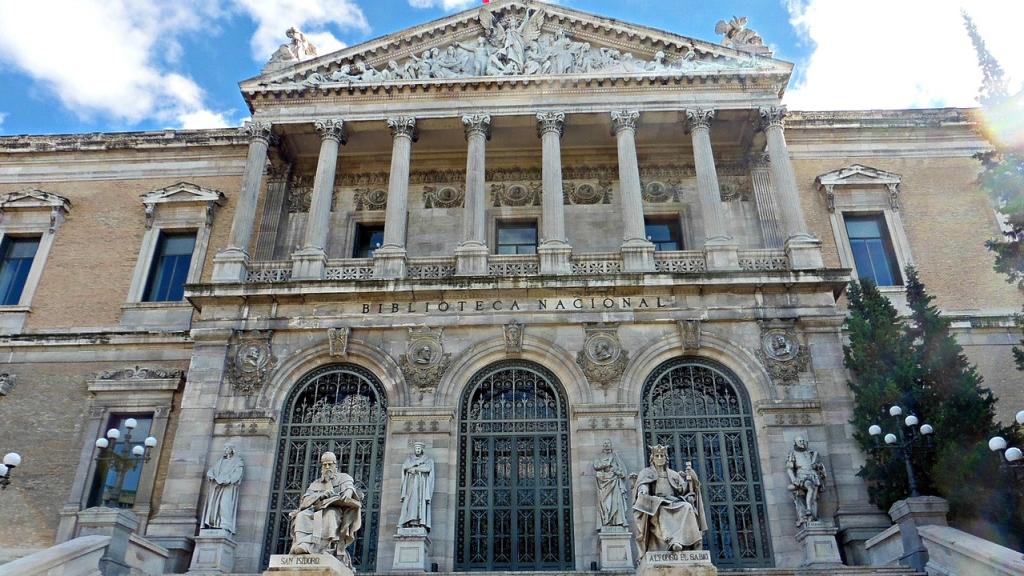 Fachada de la Biblioteca Nacional.