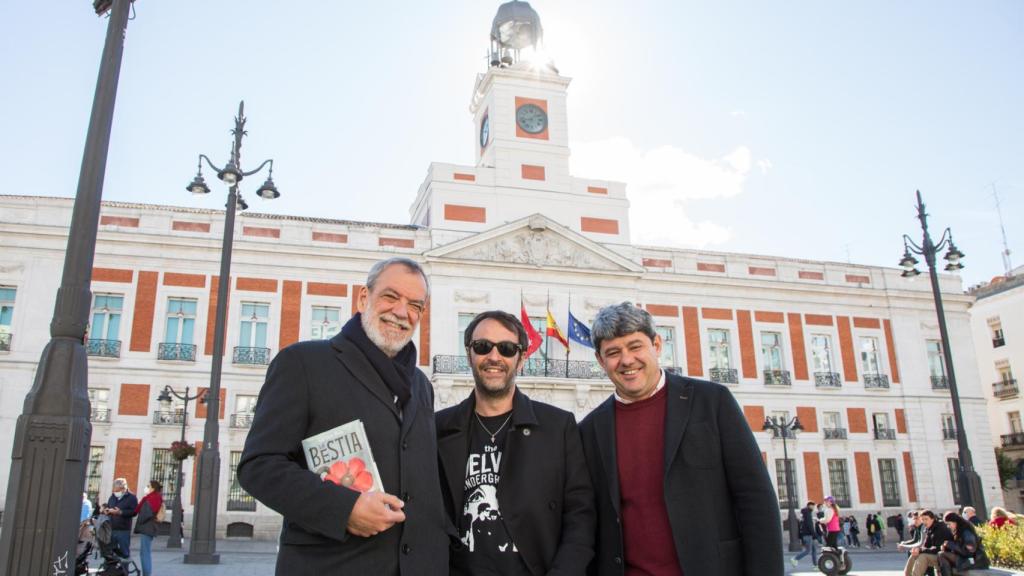 Díaz, Martínez y Mercero en la Puerta del Sol.