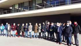 Cargos públicos socialistas, concentrados a las puertas de la Delegación de la Junta en Salamanca