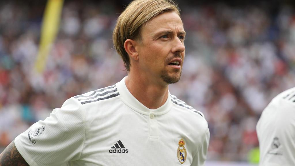 Guti durante un partido con el Real Madrid Leyendas