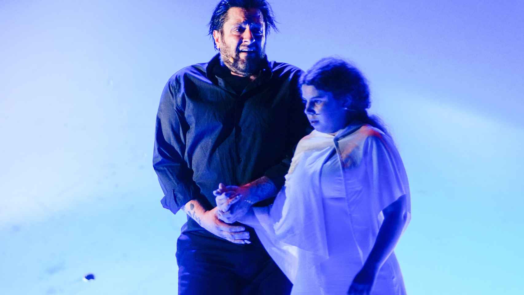 Carla Vigo y Rafael Amargo comparten una escena en 'Yerma'.