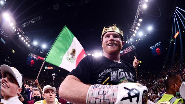 Saúl 'Canelo' Álvarez, tras unificar los títulos del supermediano