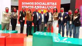 Imagen de Juan Espadas junto a los ocho malagueños que integran la nueva Ejecutiva del PSOE andaluz.