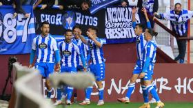 Los jugadores del Deportivo celebran el gol de Miku en Logroño