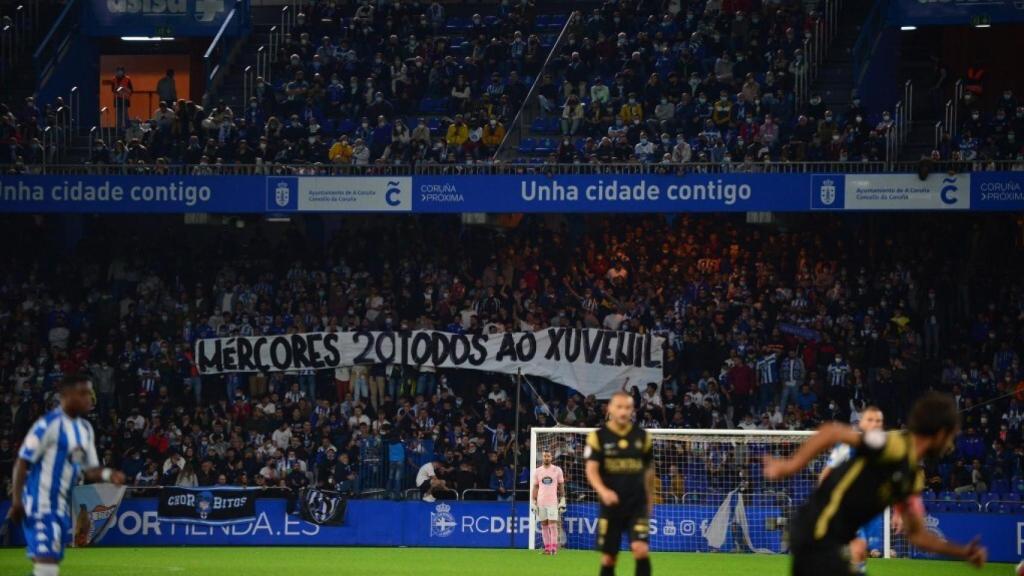 La afición del Deportivo se organiza para apoyar al Juvenil