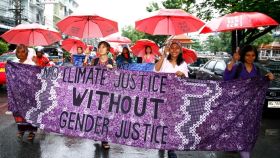 Imagen de archivo de una manifestación en la que se ve un cartel que dice no hay justicia climática sin justicia de género.