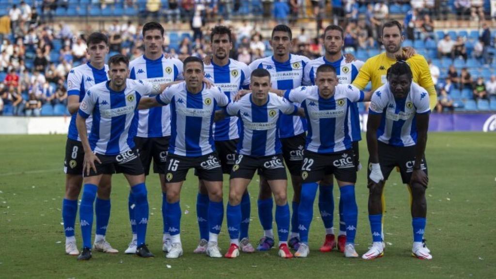 La plantilla del Hércules posa antes de uno de sus últimos partidos.