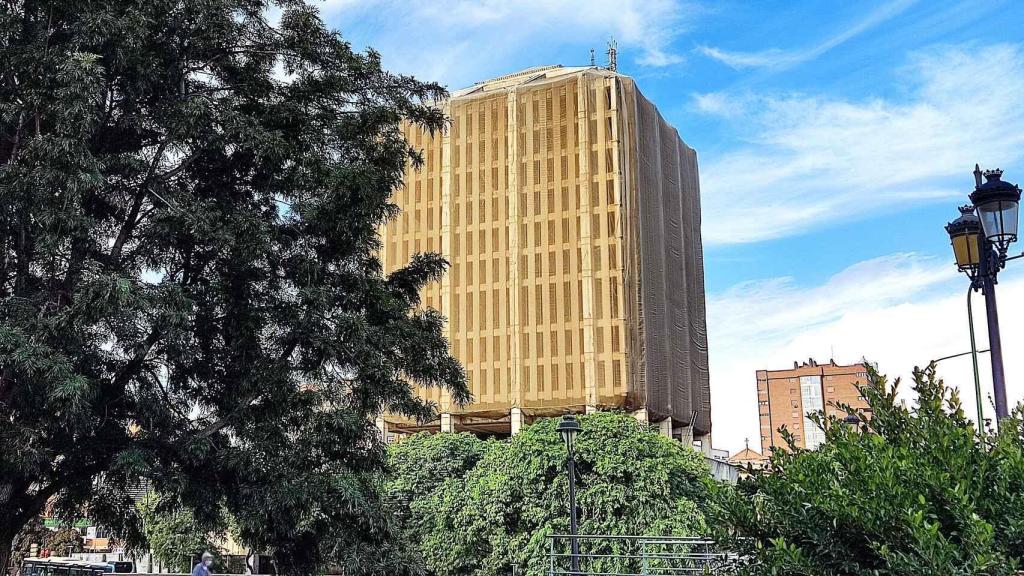 Edificio de Correos, también subastado por la Junta de Andalucía.